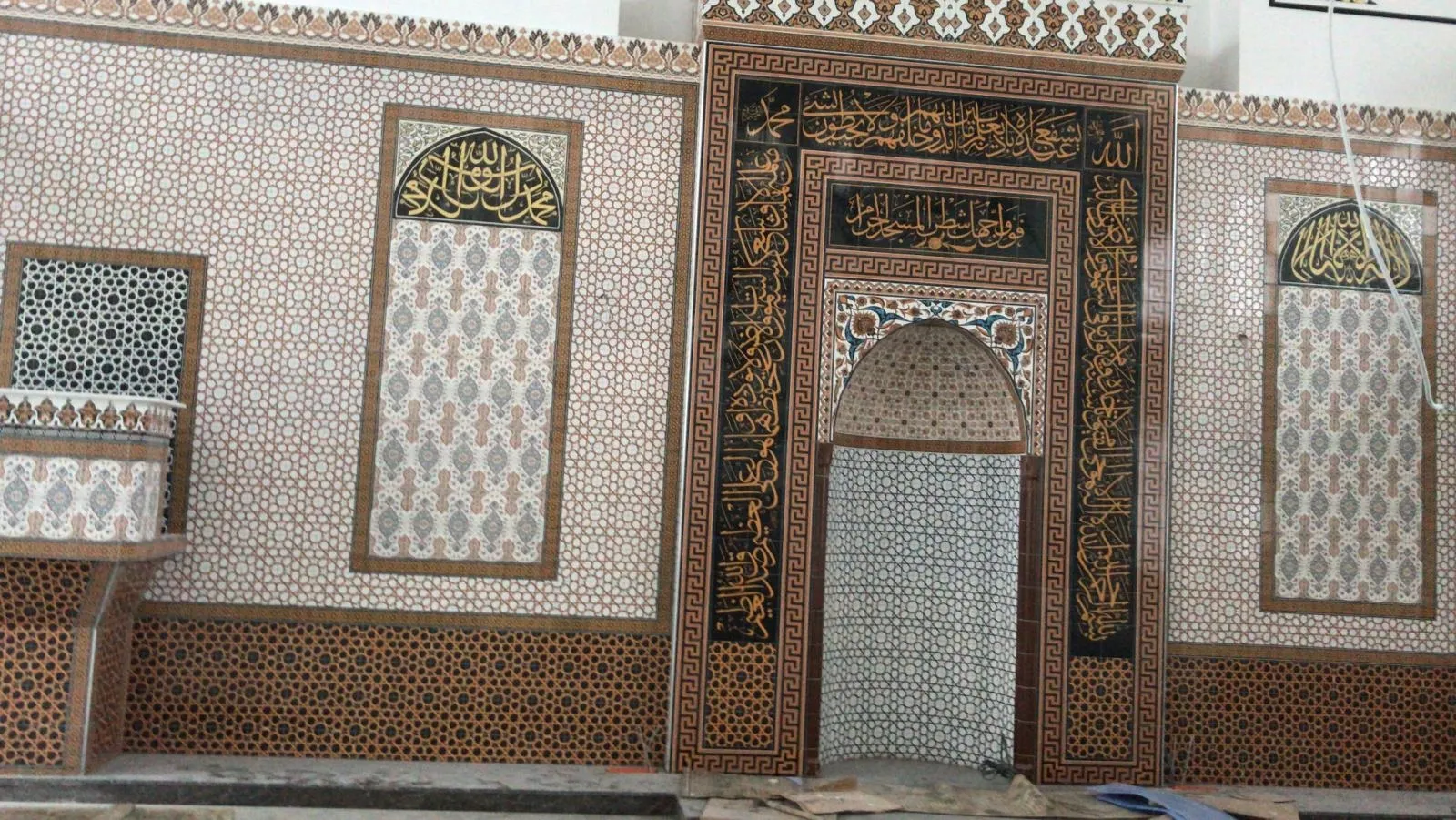 Erzurum Cami Nakkaş Çini Ustası 